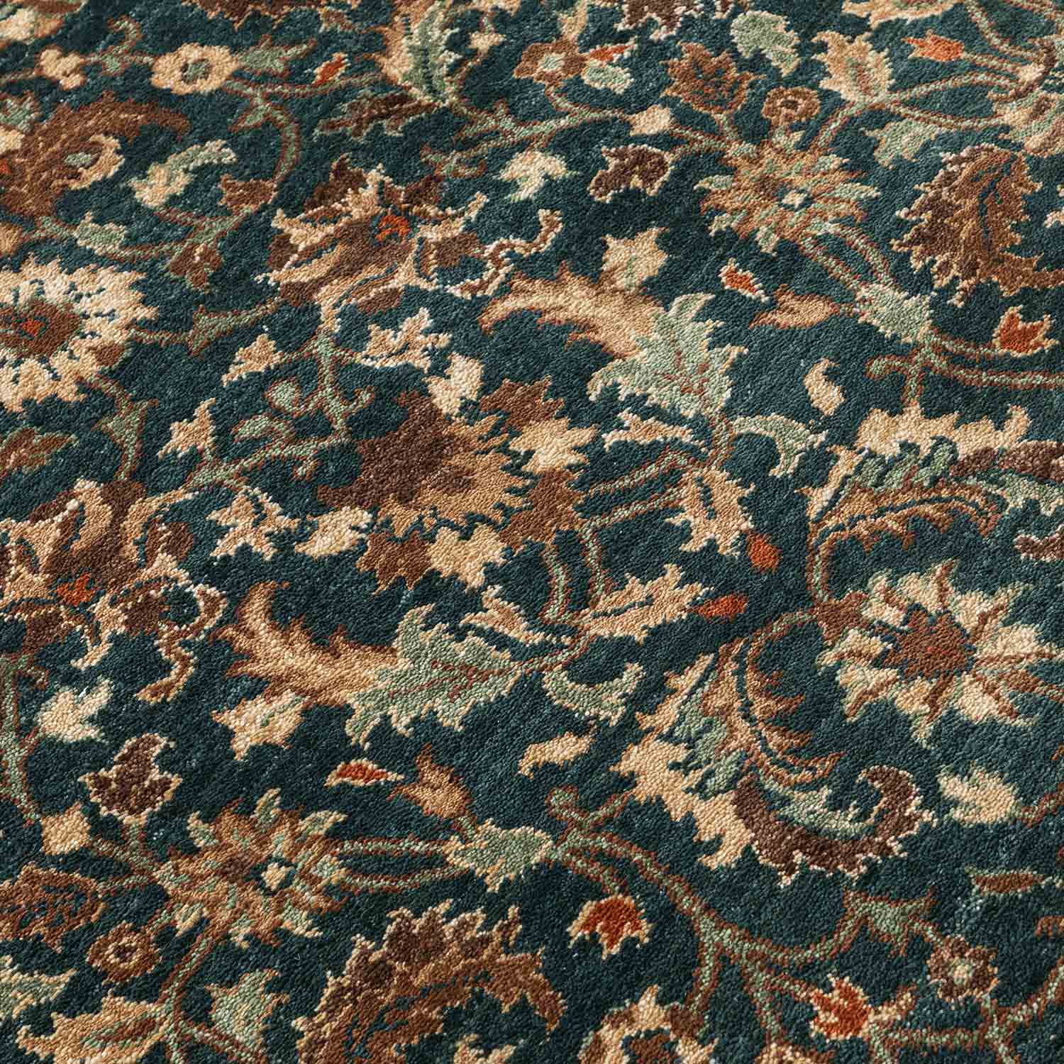 Mahirat Hand Knotted Woollen Rug