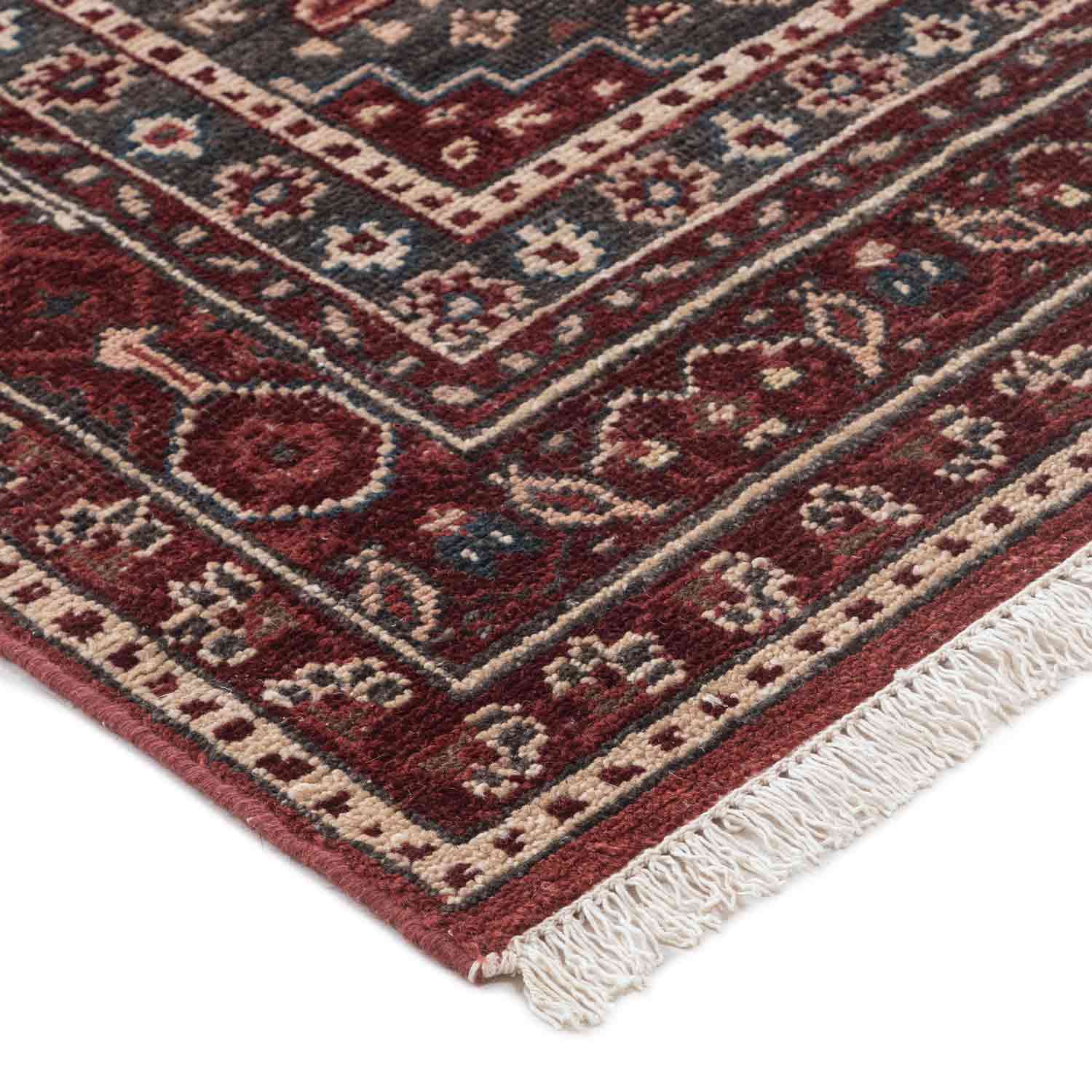 Ilchi Hand Knotted Woollen Rug