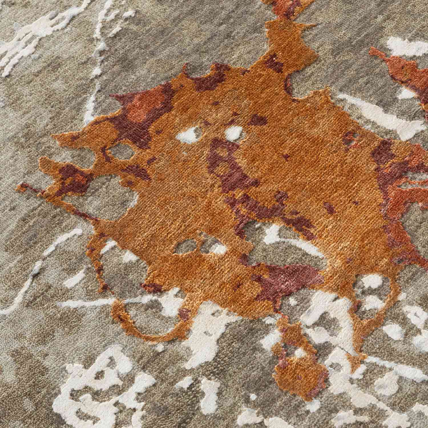 Dhara Hand Knotted Woollen And Silk Rug