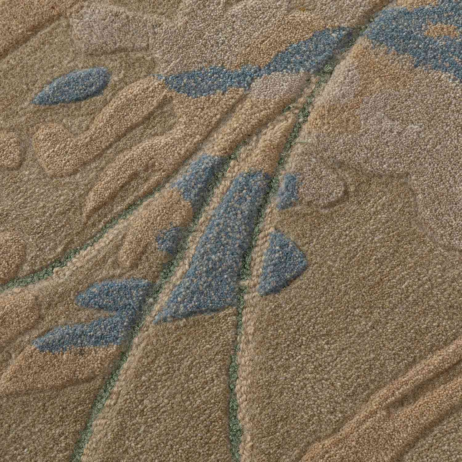 Lucent Hand Tufted Wool Rug