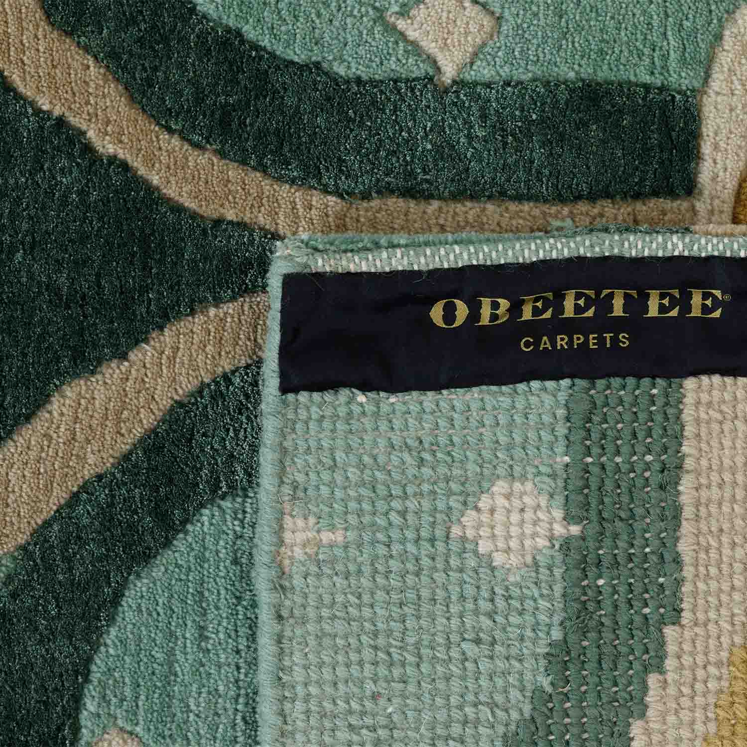 Gyantse Hand Knotted Woollen And Viscose Rug
