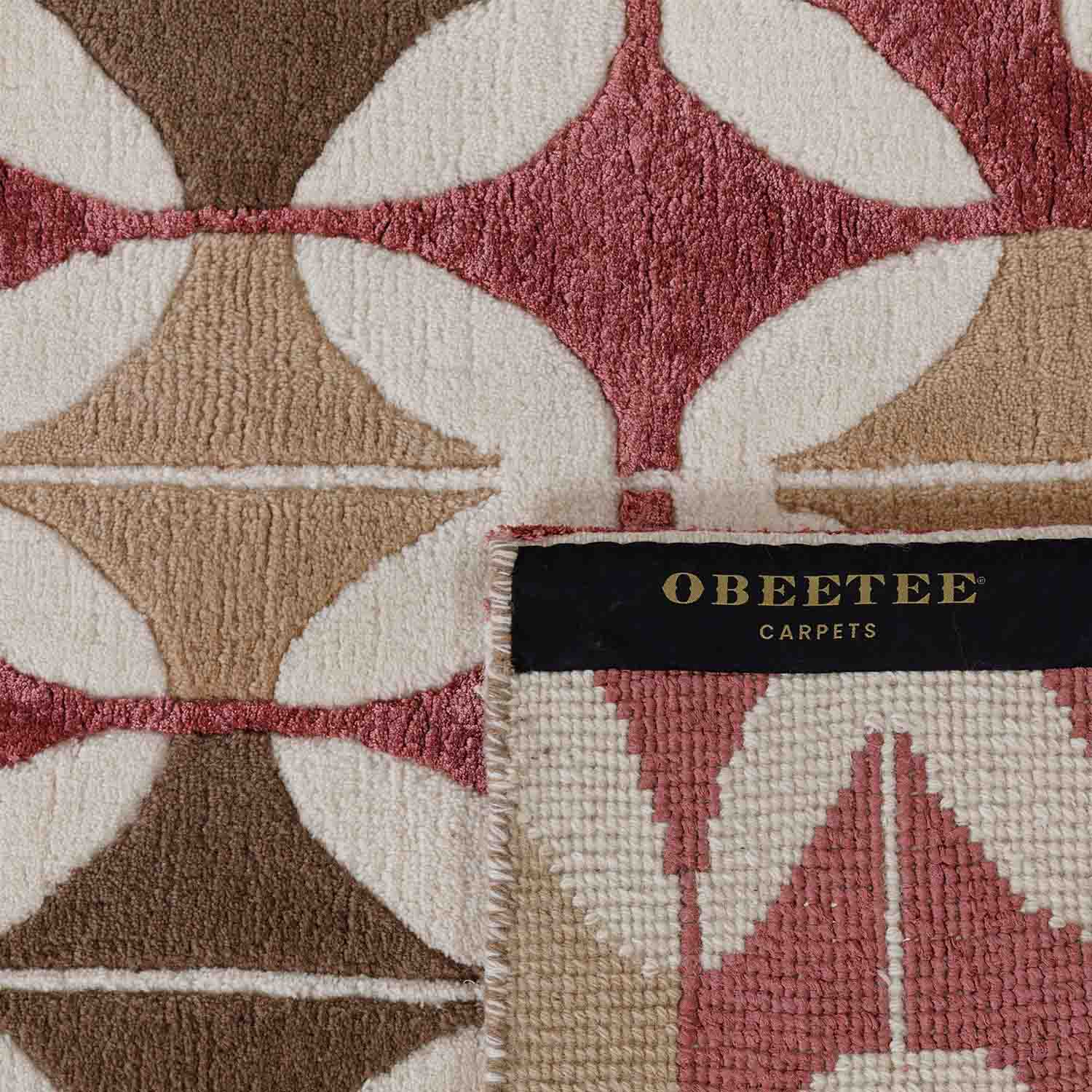 Shigatse Hand Knotted Woollen And Viscose Rug
