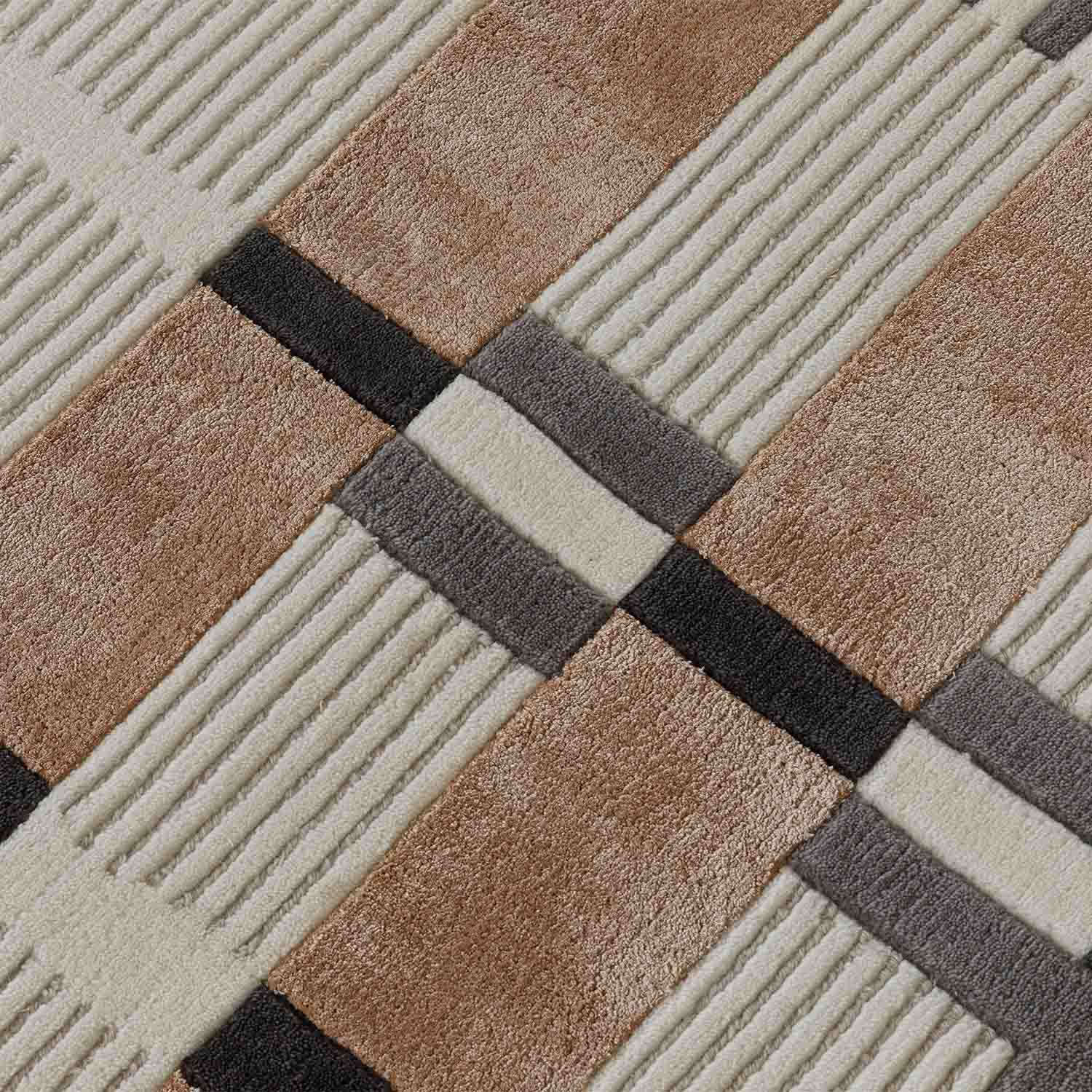 Tsetang Hand Knotted Woollen And Viscose Rug