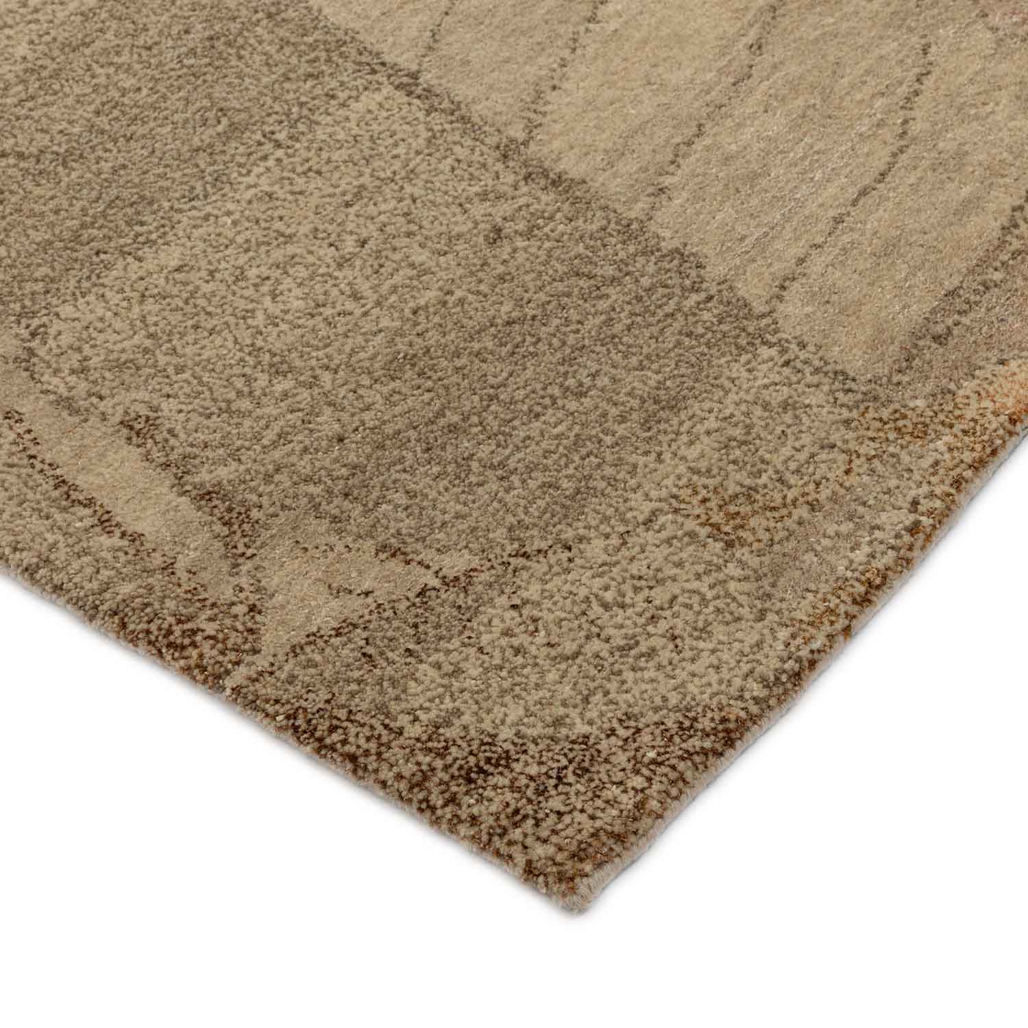 Isola Hand Knotted Woollen And Silk Rug By Mariella Ienna
