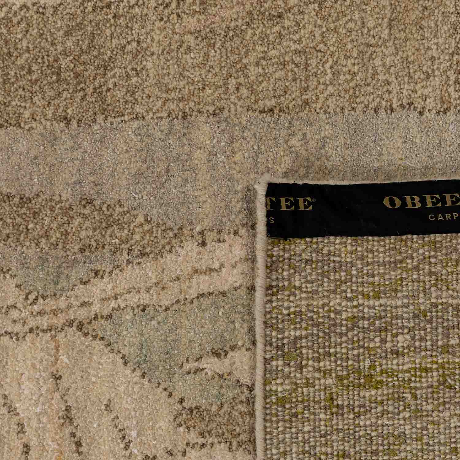 Oliva Hand Knotted Woollen And Silk Rug By Mariella Ienna