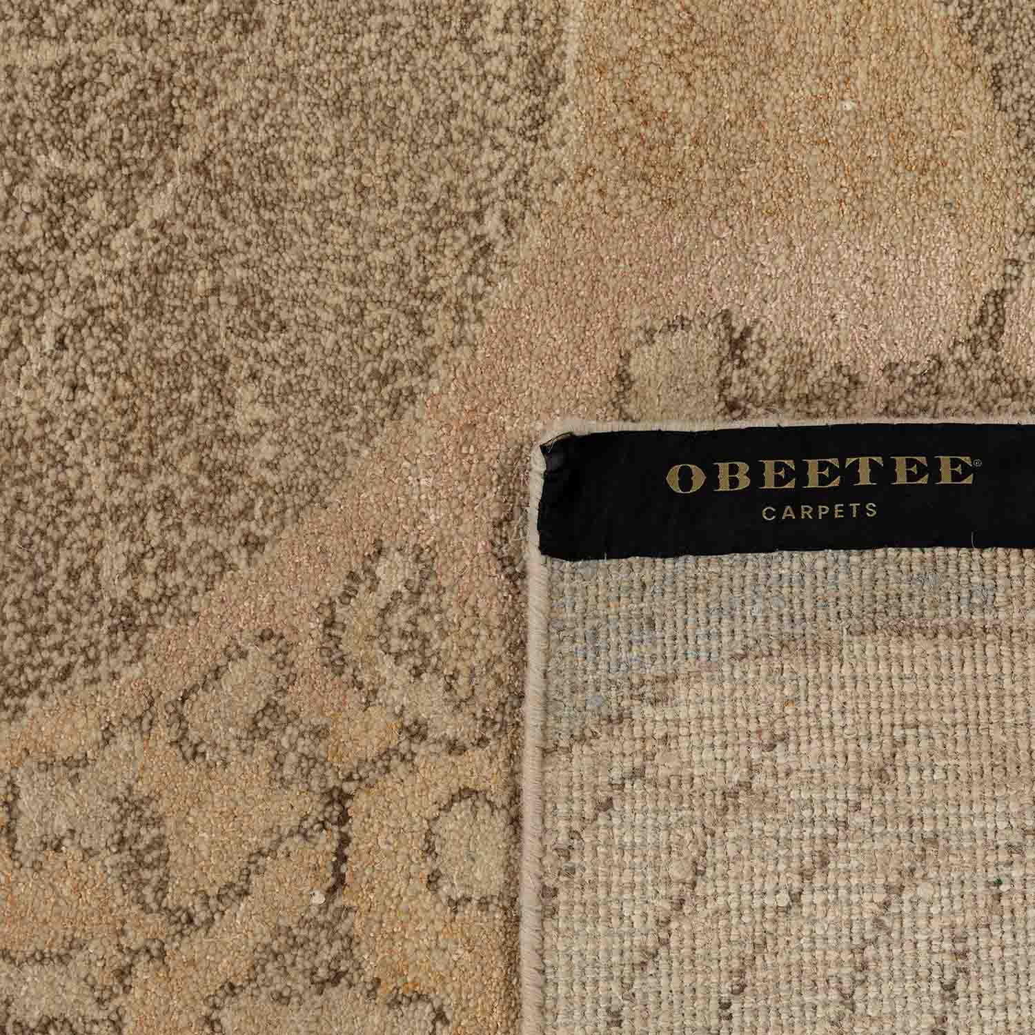 Leamonia Hand Knotted Woollen And Silk Rug By Mariella Ienna