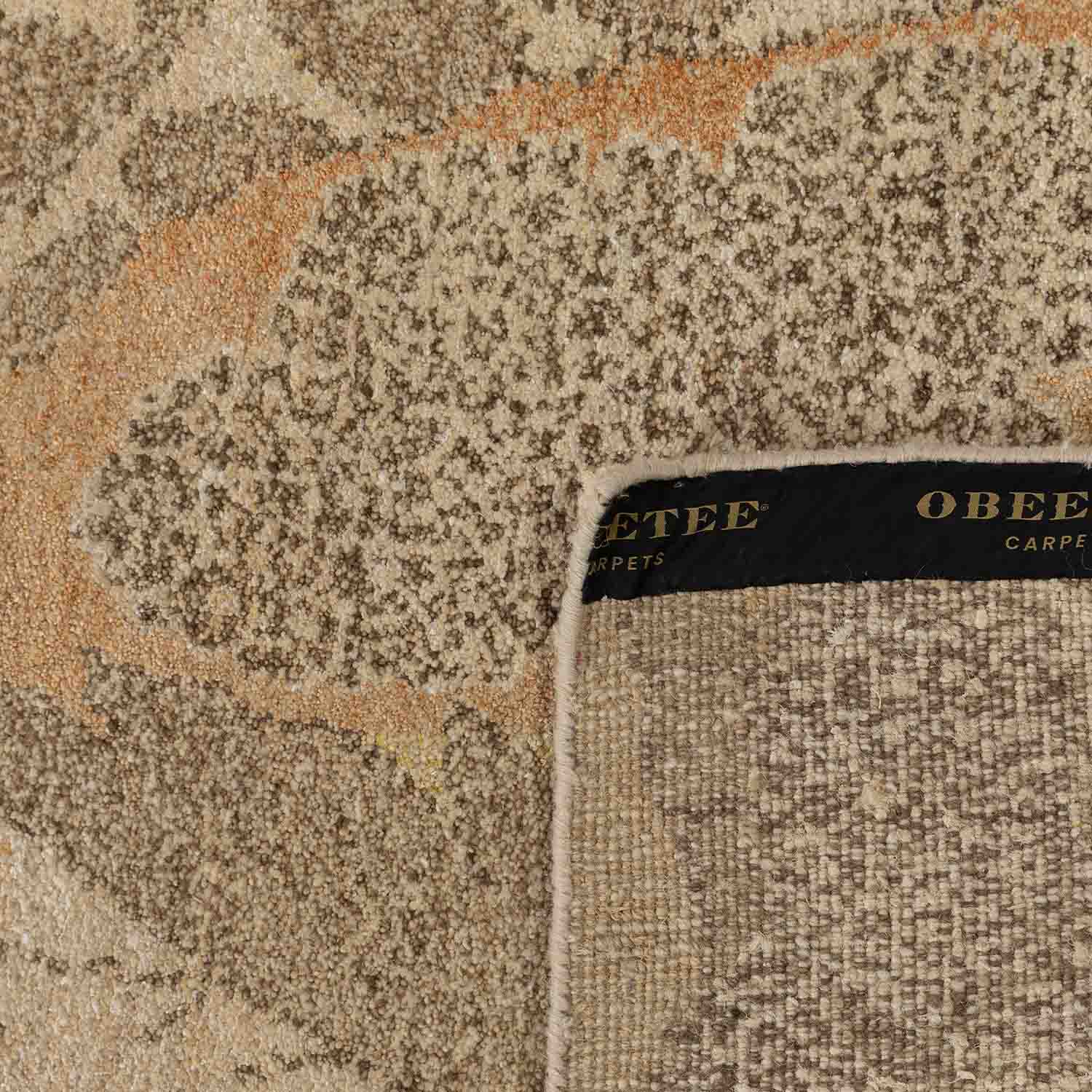 Solera Hand Knotted Woollen And Silk Rug By Mariella Ienna