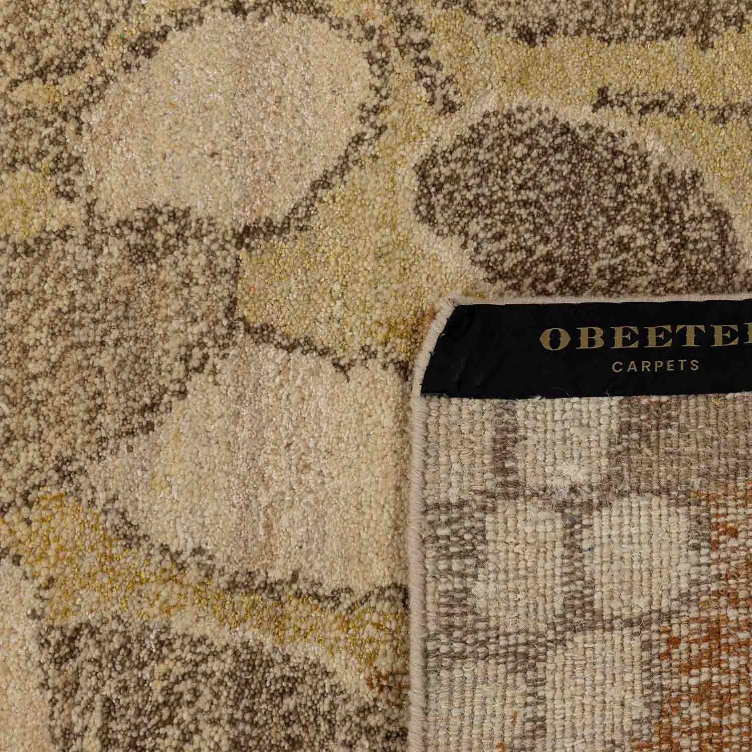 Altair Hand Knotted Woollen And Silk Rug By Mariella Ienna