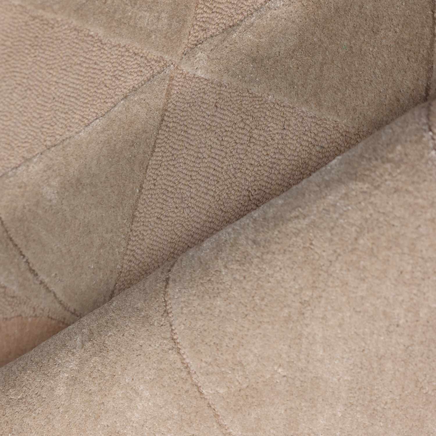 Darwish Hand Tufted Woollen And Viscose Rug