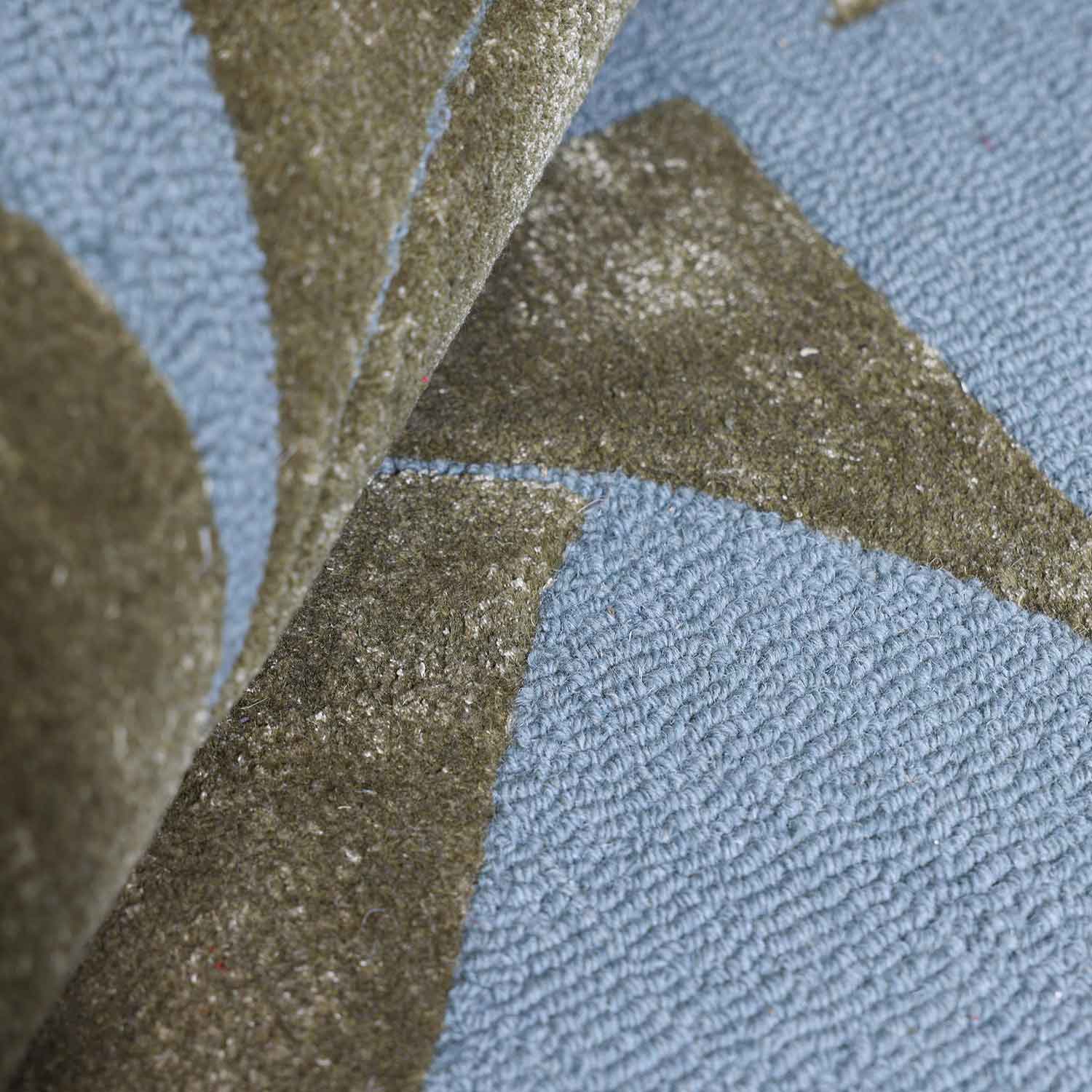 Cepos Hand Tufted Woollen And Viscose Rug