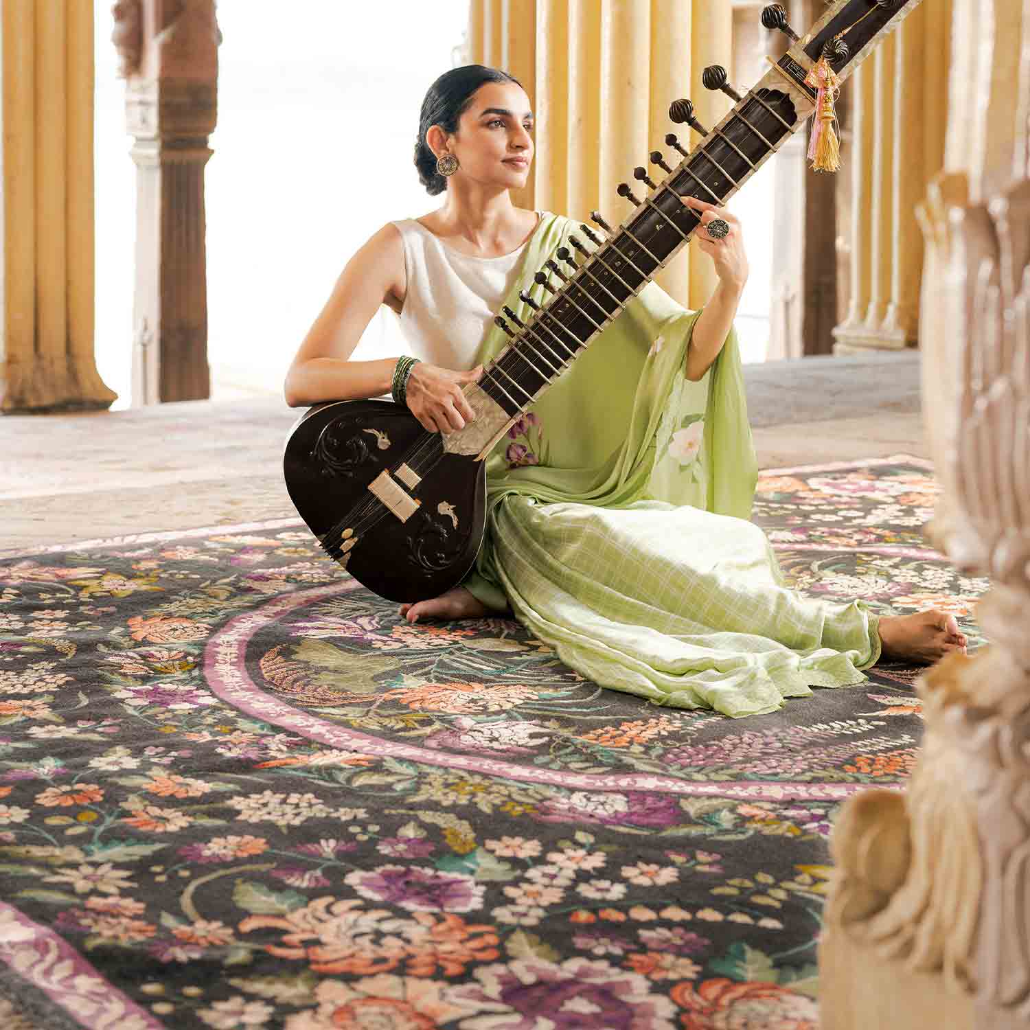 Feraghan Hand Knotted Woollen And Silk Rug By Ashdeen