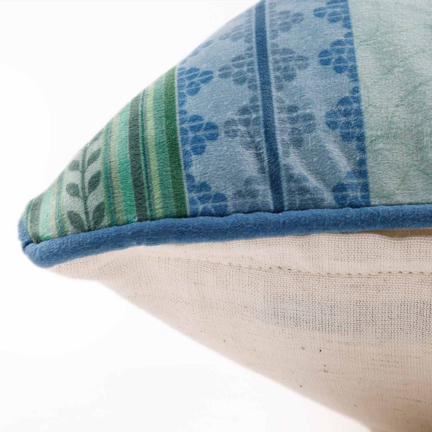 Peahen Digital Printed Cotton Cushion Cover