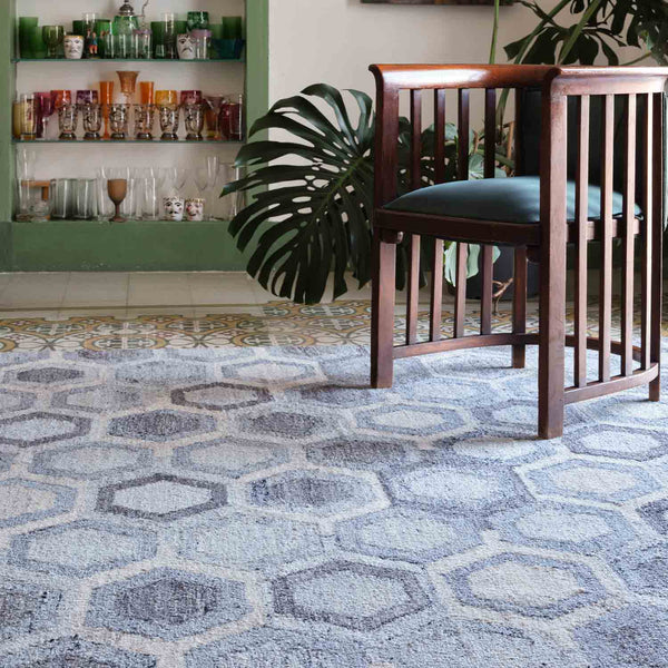 Largi Handtufted Woollen Rug By Mariella Ienna