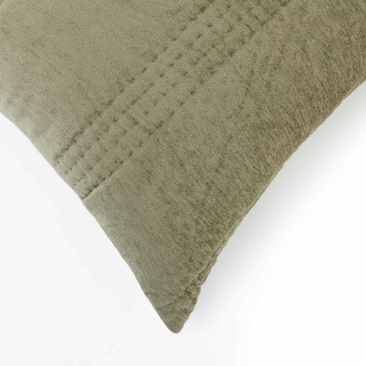 Cotton Chenille Peetal Lumber Cushion Cover