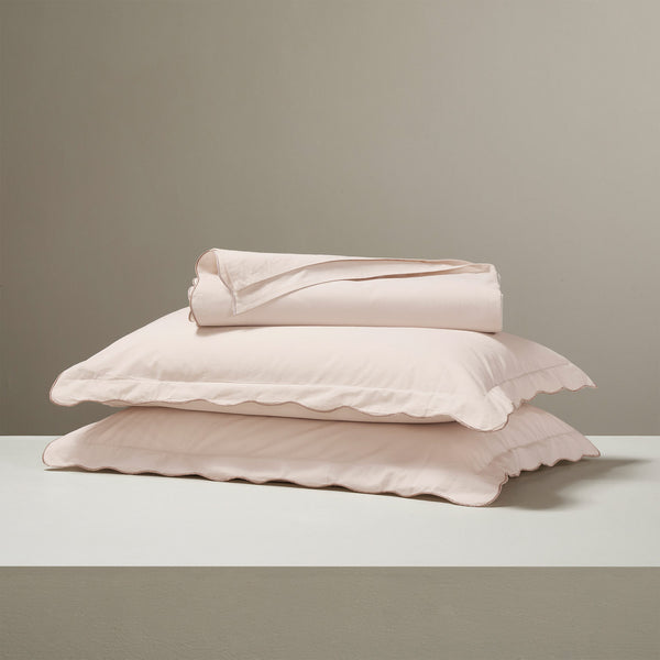 Camelia cotton percale bedsheet set by Obeetee - detail view