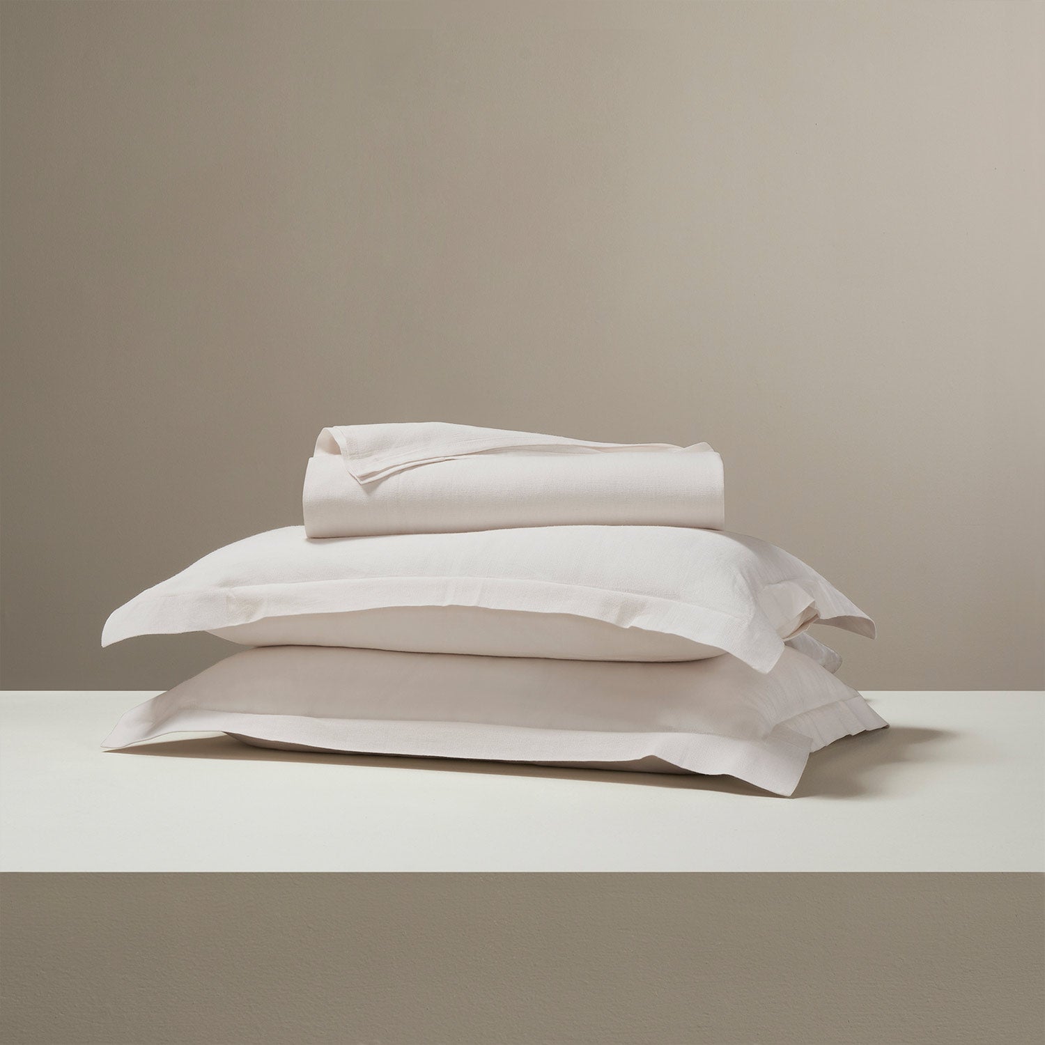 Dahlia Linen Bedsheet Set