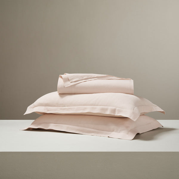 Peony linen bedsheet set by Obeetee - detail view