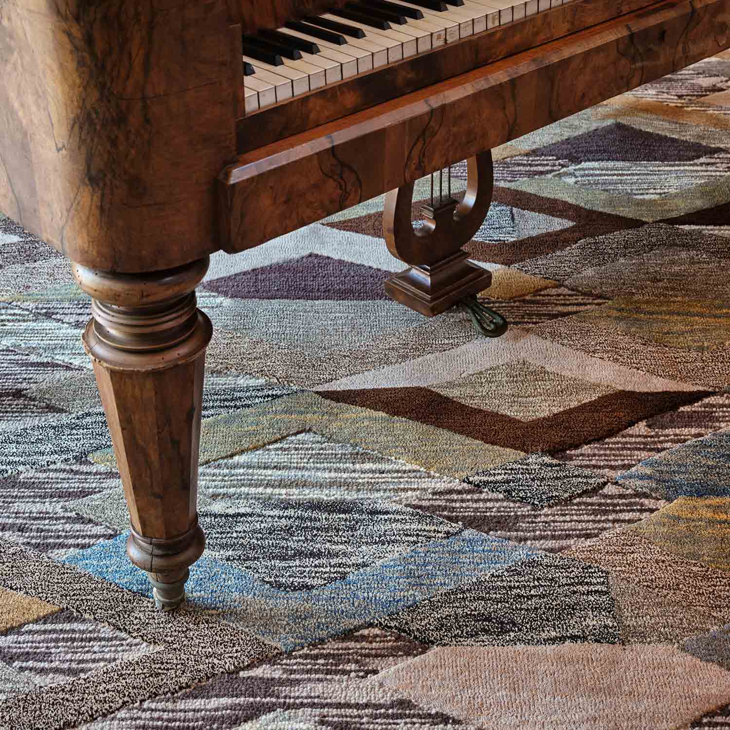 Pitagora Natural Hand Tufted Woollen Rug By Mariella Ienna