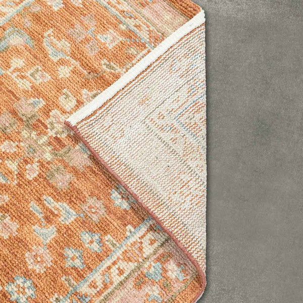 Hyuna Hand Knotted Woollen Rug