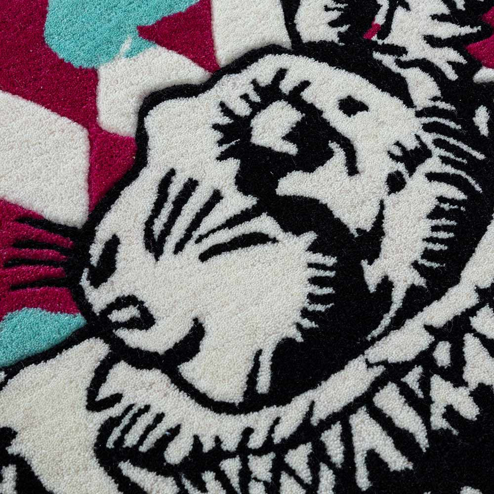 The Queen of Hearts Hand Tufted Woolen Rug By Anita Dalmia