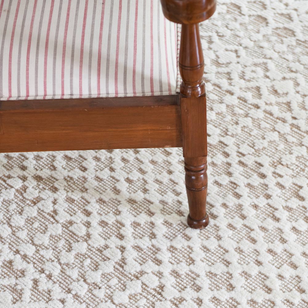 Varu Handwoven Wool and Jute Rug