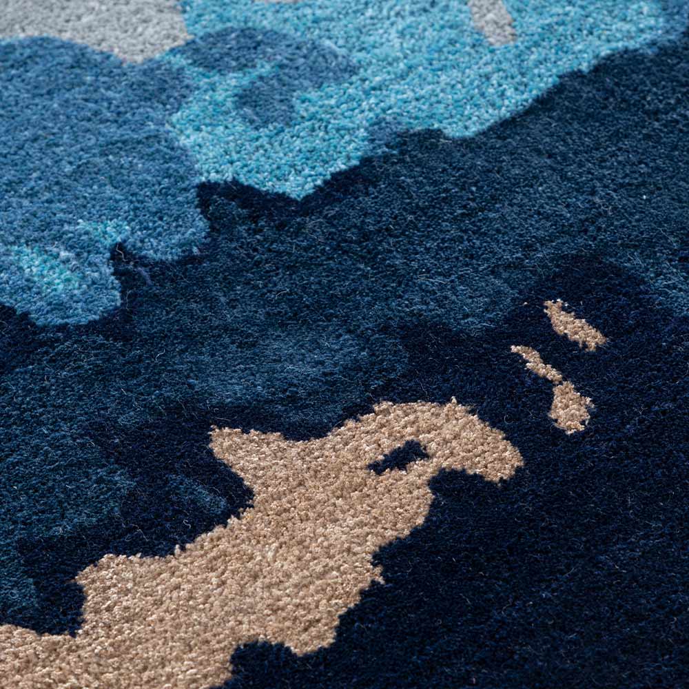 Light Hand Tufted Woollen Rug
