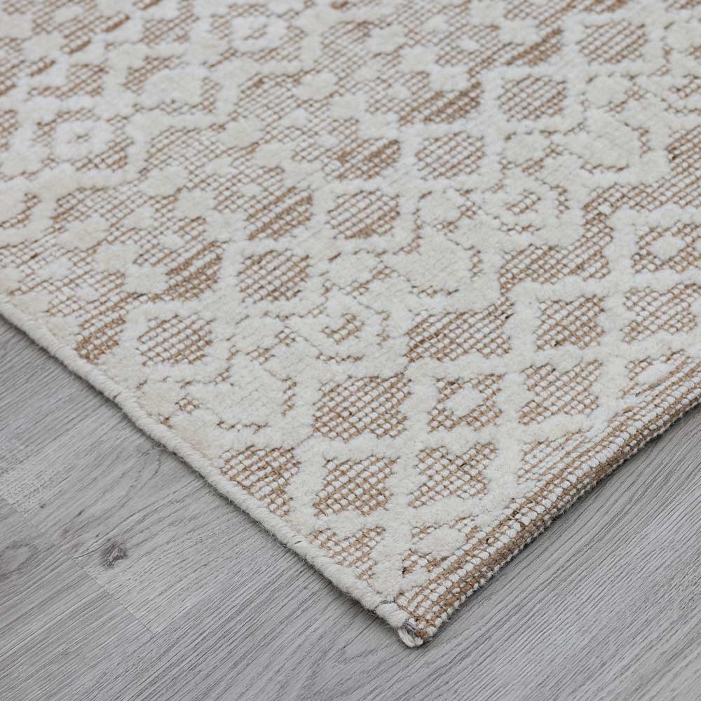 Varu Handwoven Wool and Jute Rug
