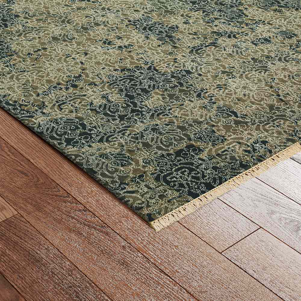 Mica Hand Knotted Woollen and Silk Rug
