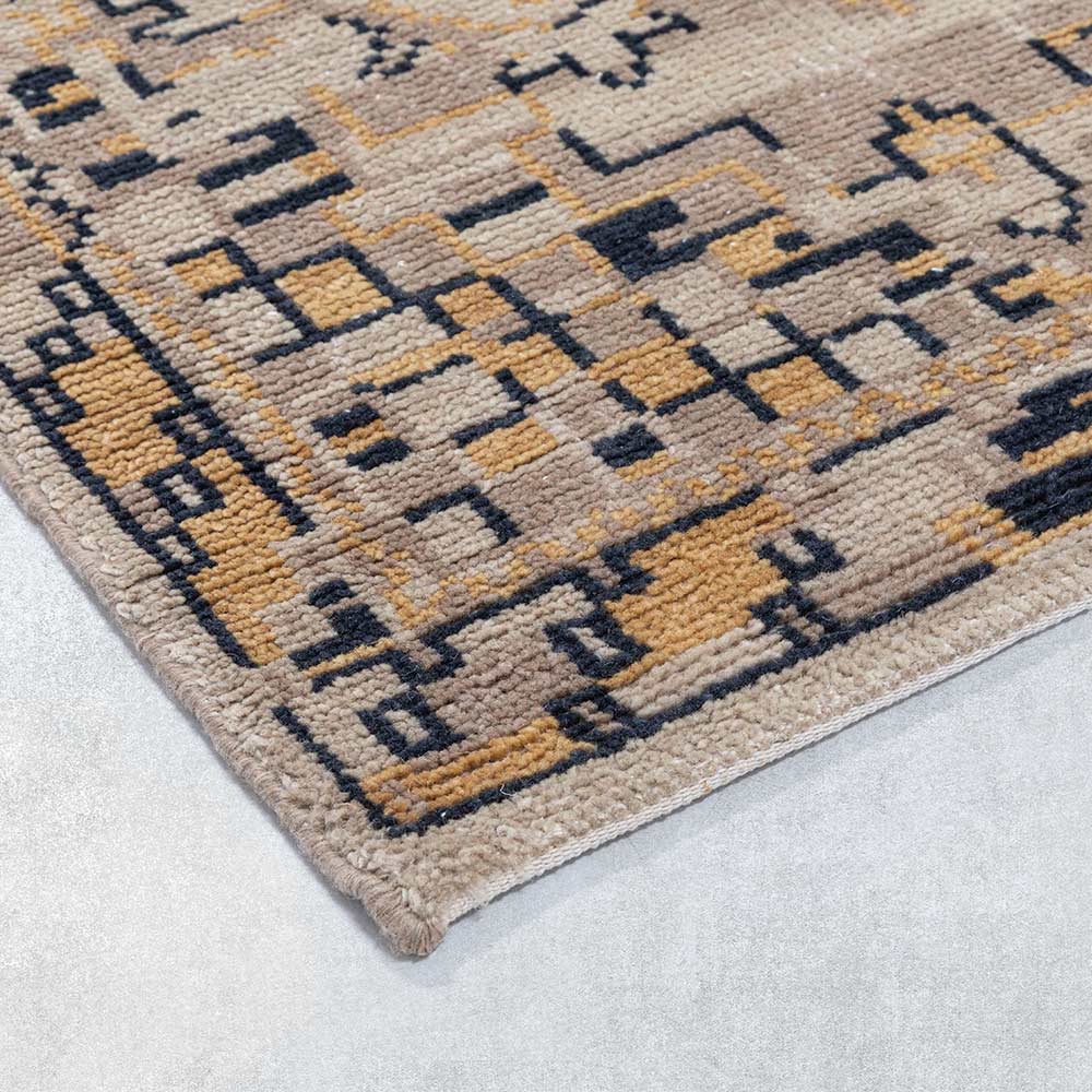 Ecco Hand Knotted Woollen Rug