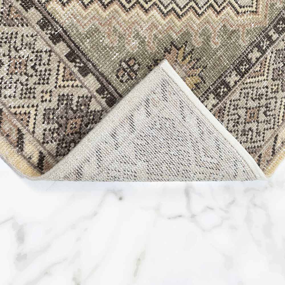 Castlehill Hand Knotted Woollen Rug