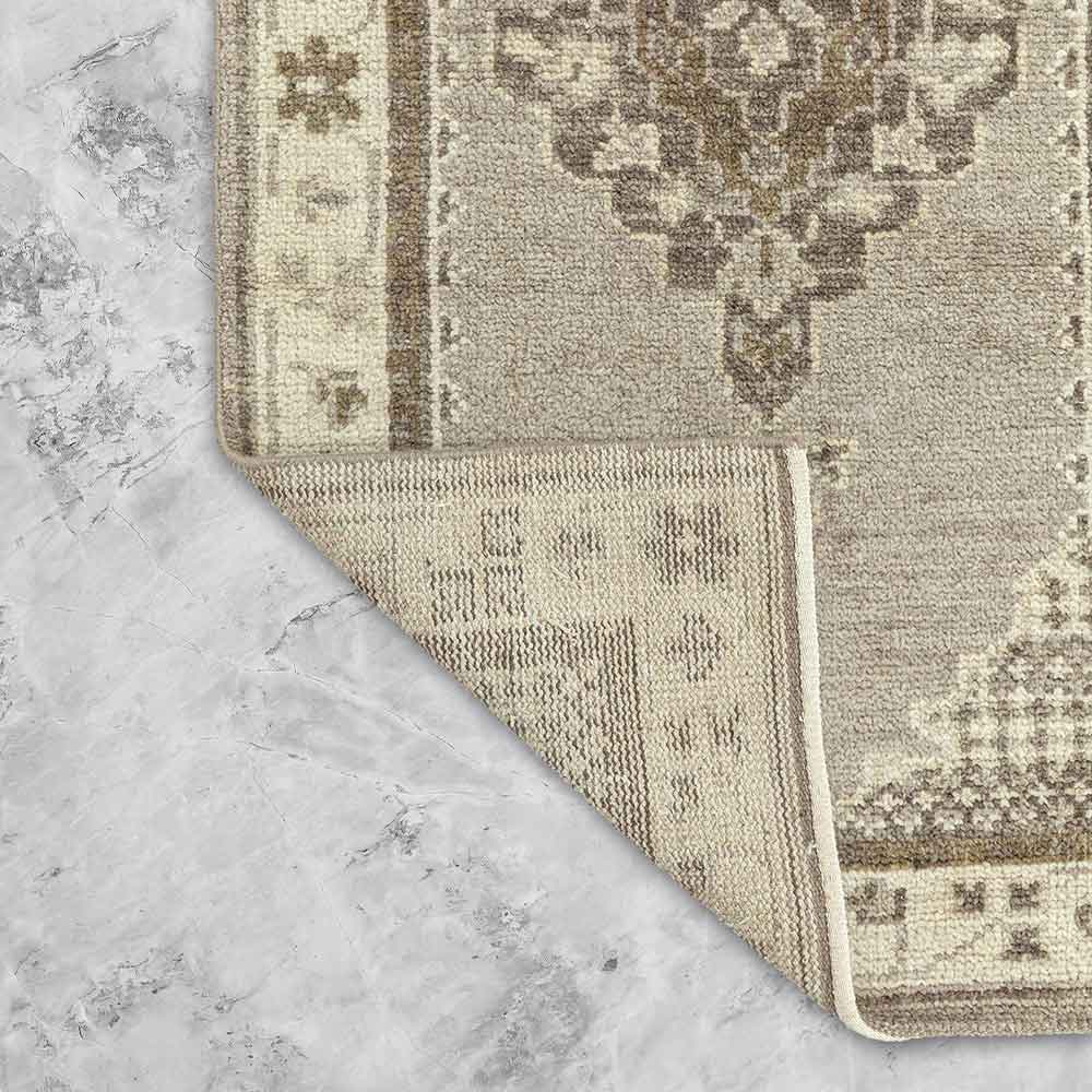 Syama Hand Knotted Woollen Rug