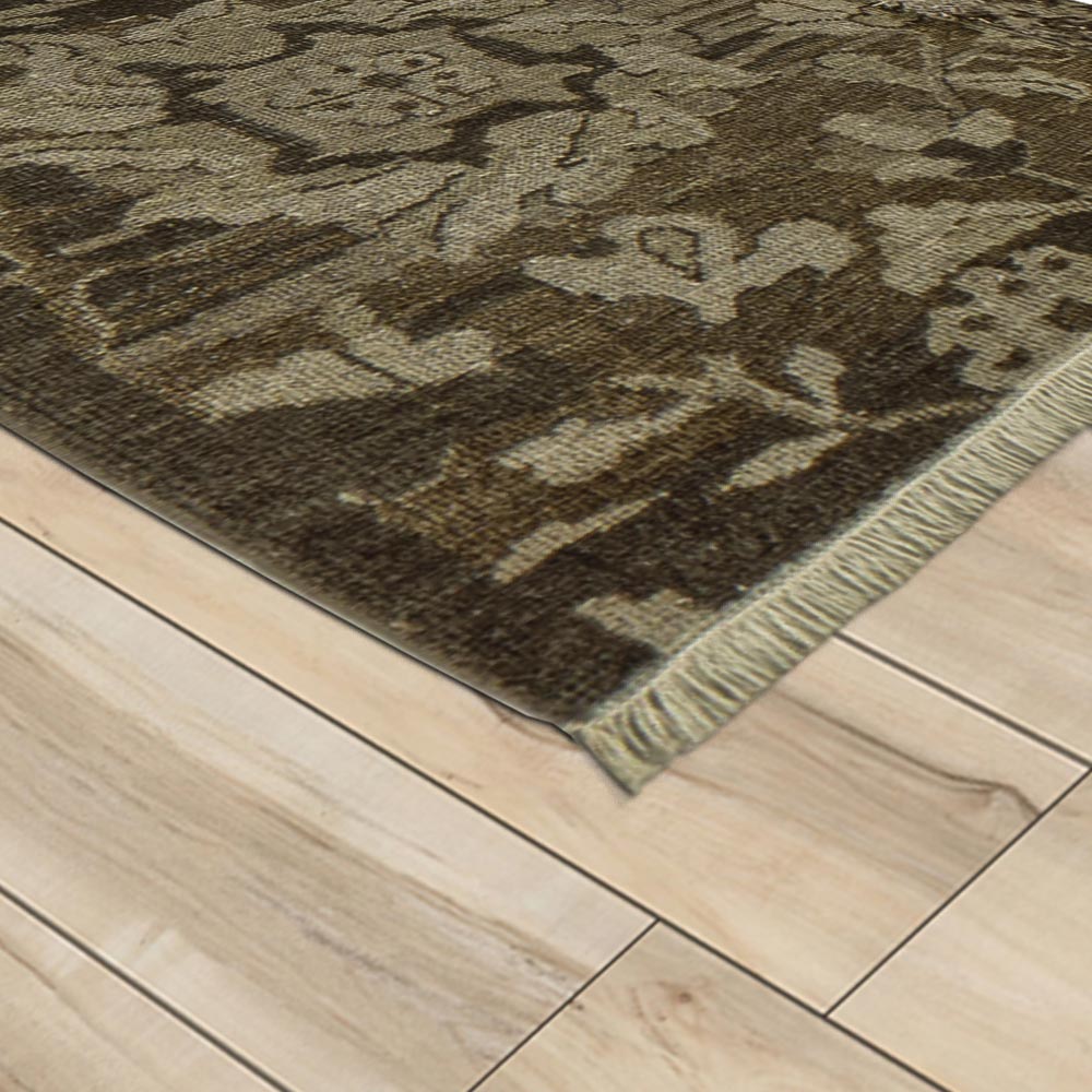 Malayerr Hand Knotted Woollen Rug