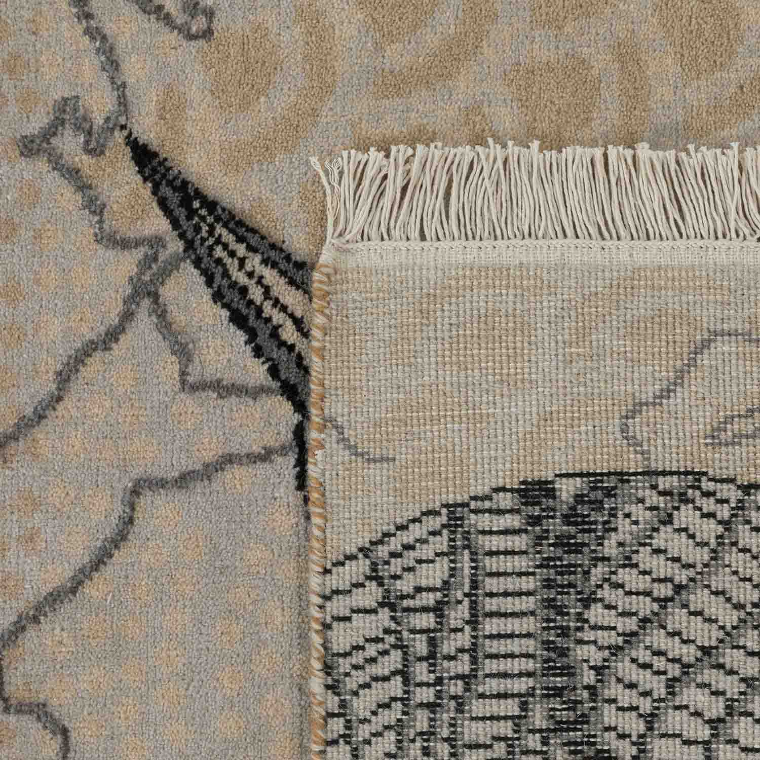 Jeev-Van Hand Knotted Woollen And Viscose Rug