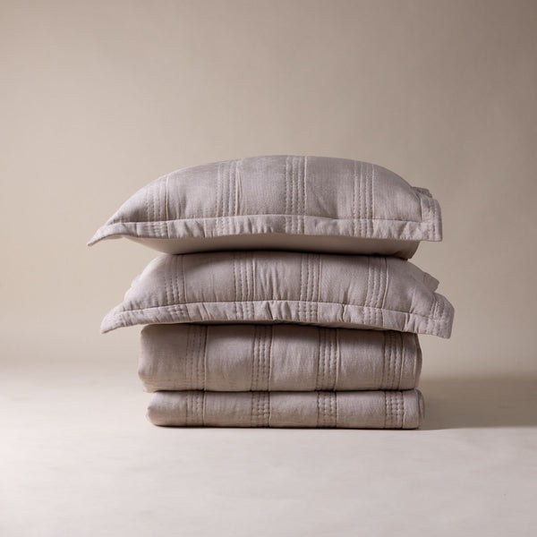 Elaris Chennile Handquilted Bedcover Set