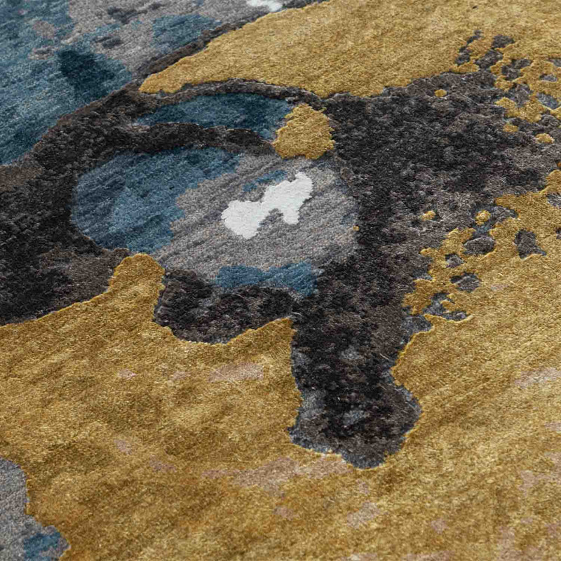 Terra Nova Hand Knotted Woollen And Silk Rug