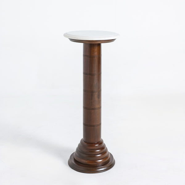 Monolith Peg Table