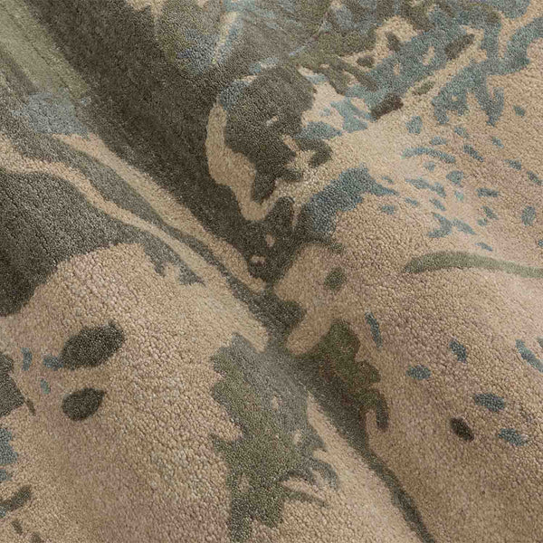 Bloom  Hand Tufted Woollen Rug
