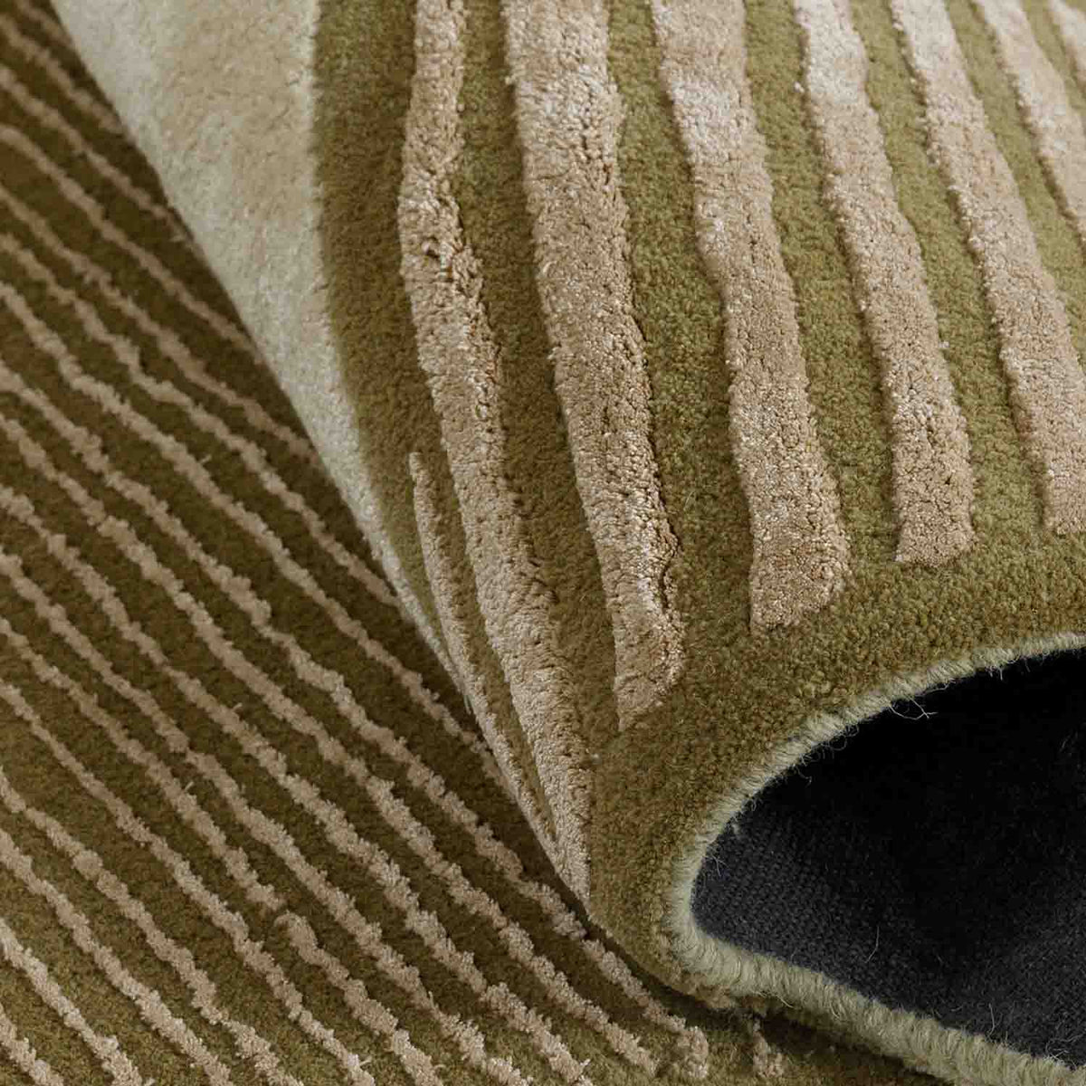 Interstice Hand Tufted Wool And Viscose Rug