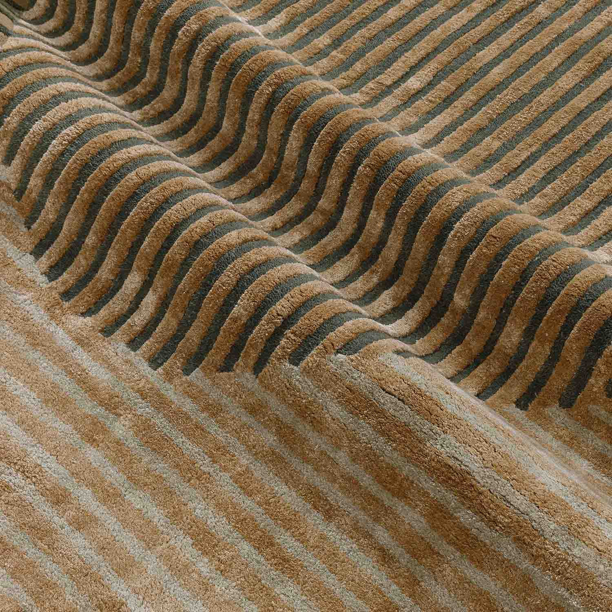 Olives And Sand  Hand Tufted Wool And Viscose Rug