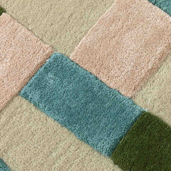 Kulfi Hand Tufted Woollen And Viscose Rug