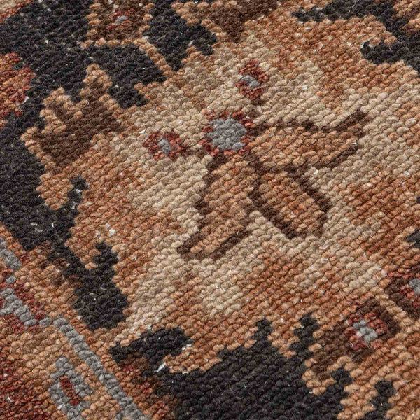 Lanatt Hand Knotted Woollen Rug
