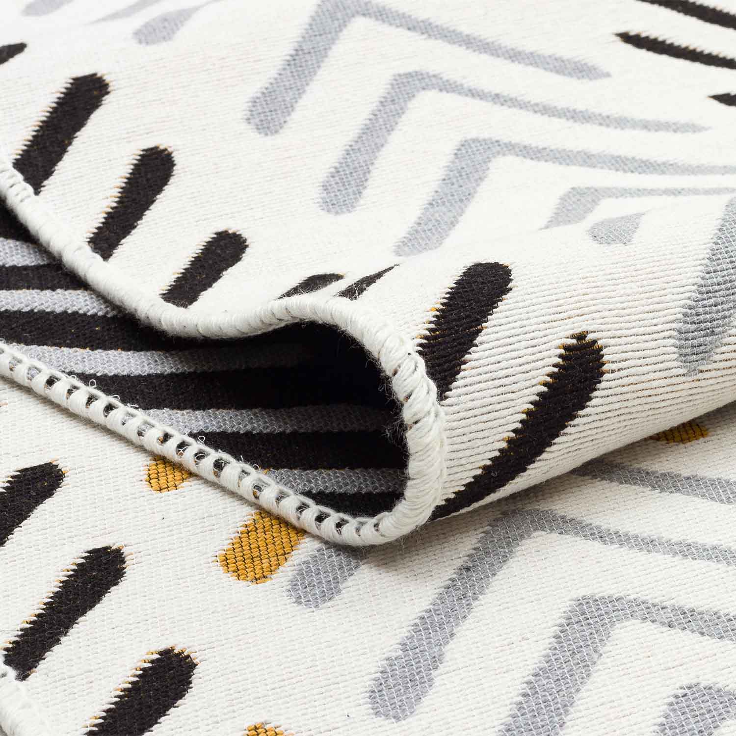Arrow Recycled Cotton Reversible Kilim