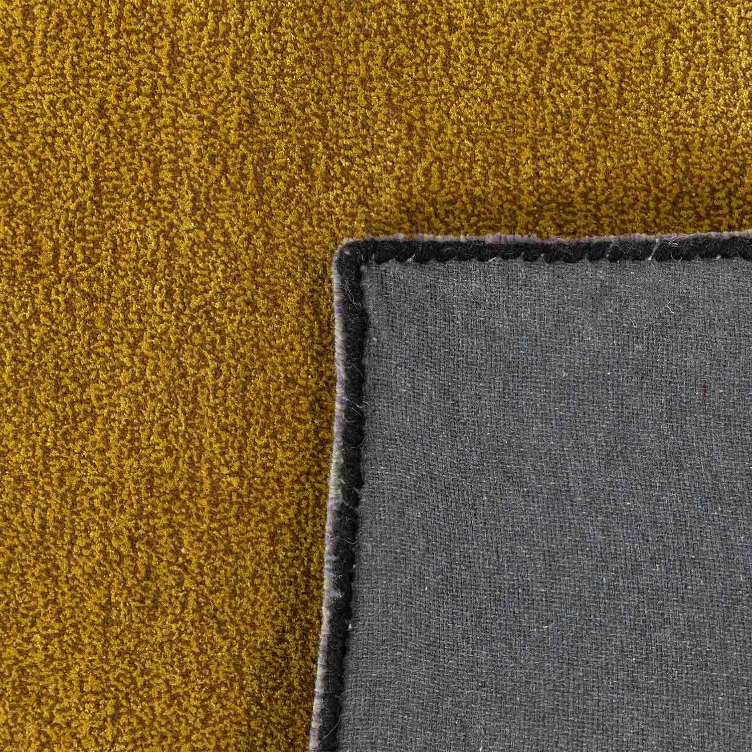 Chaubara Hand Tufted Woollen And Viscose Rug