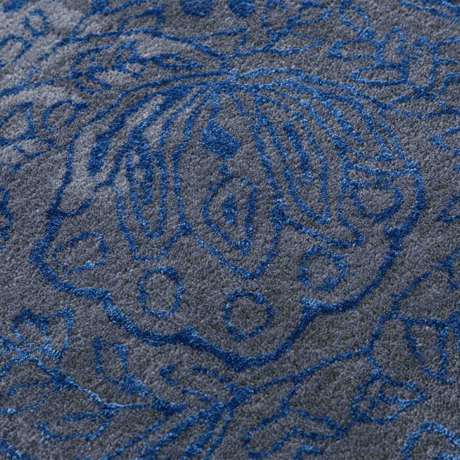 Syahi Hand Tufted Woollen And Viscose Rug By Tarun Tahiliani