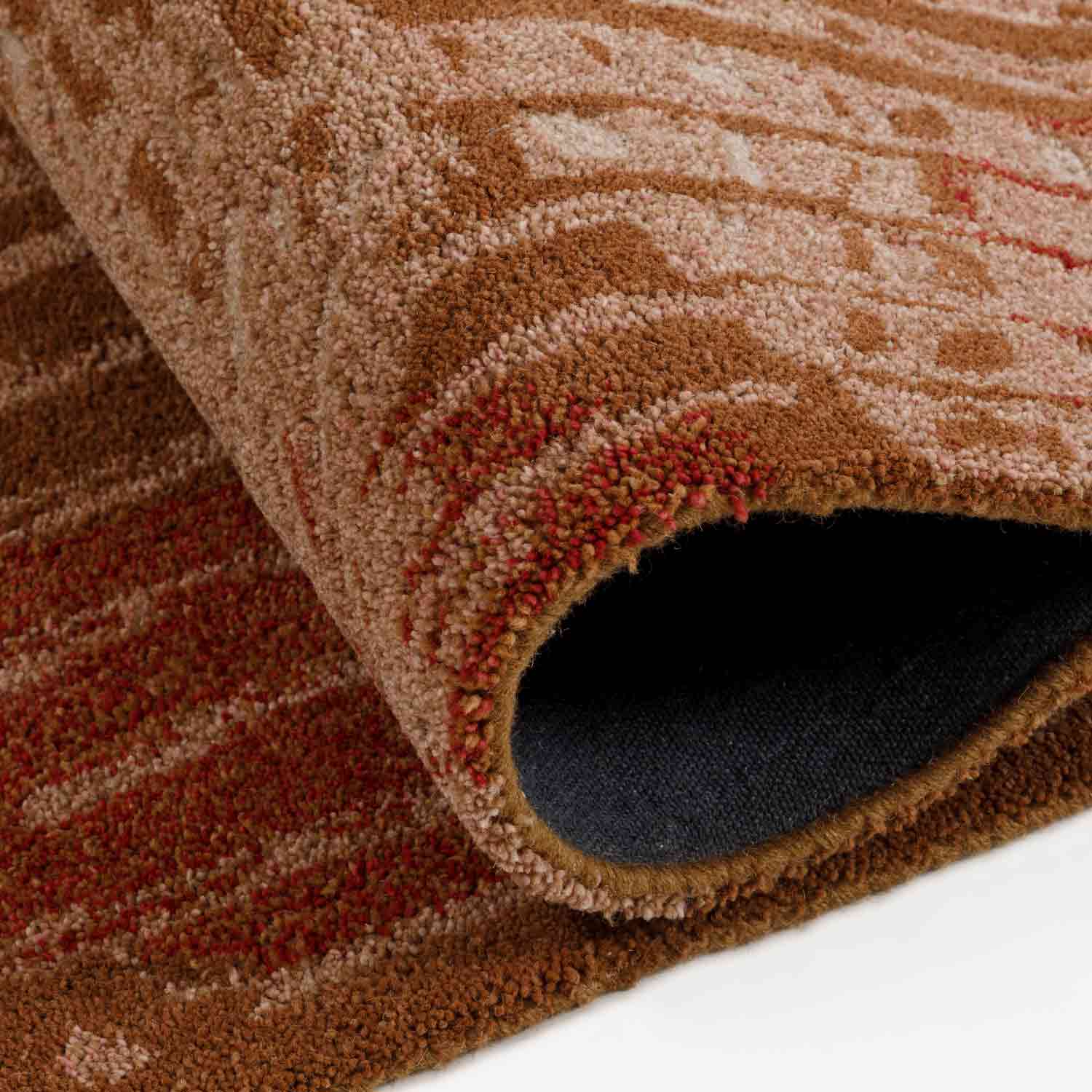 Curvature Hand Tufted Woollen And Viscose Rug