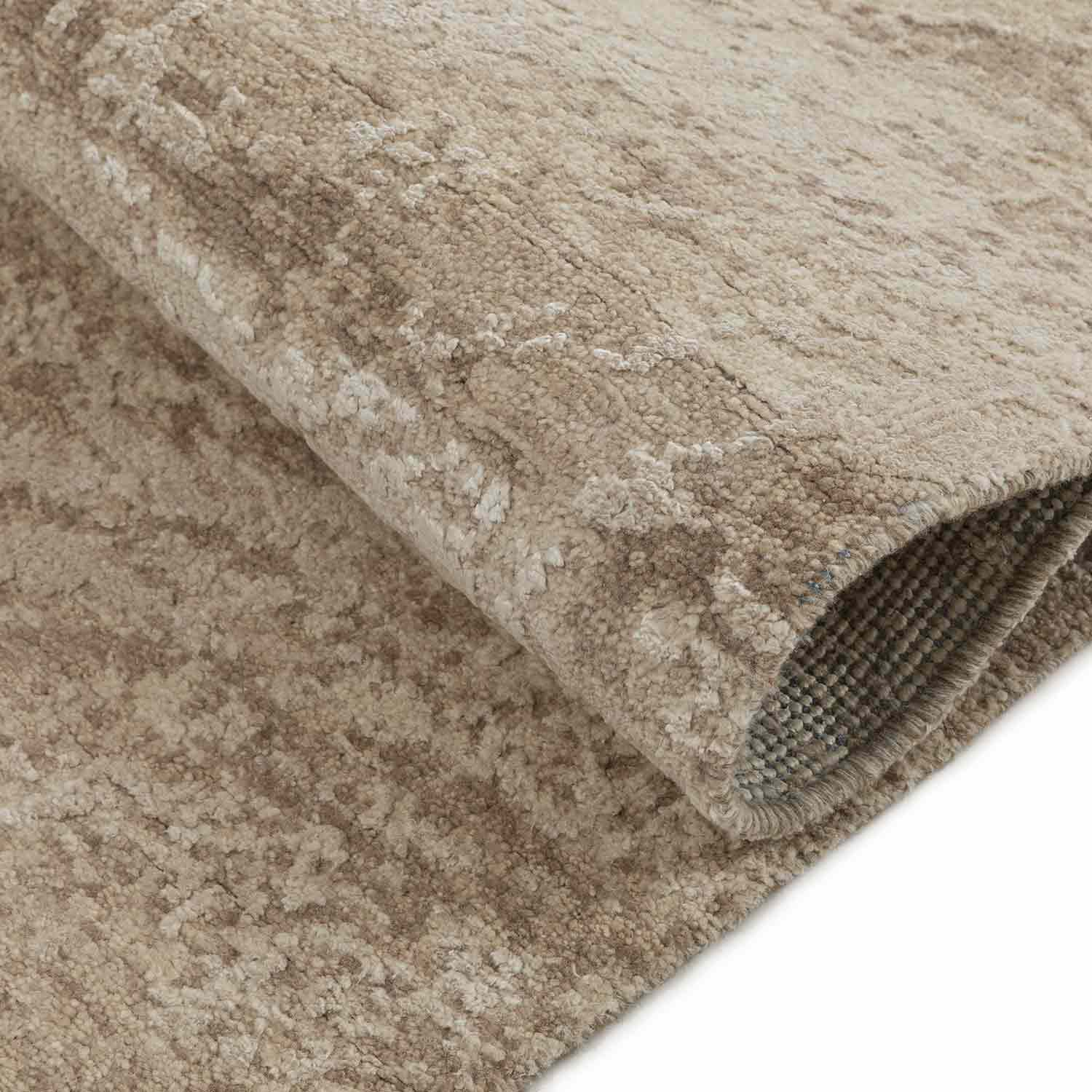 Aeris Hand Knotted Woollen And Bamboo Silk Rug