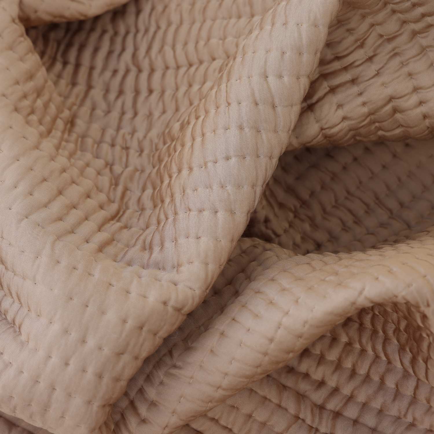 Lily Vegan Silk Handquilted Bedcover Set