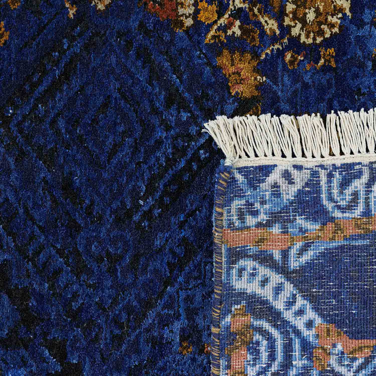 Regal Saphire Hand Knotted Woollen And Viscose Rug