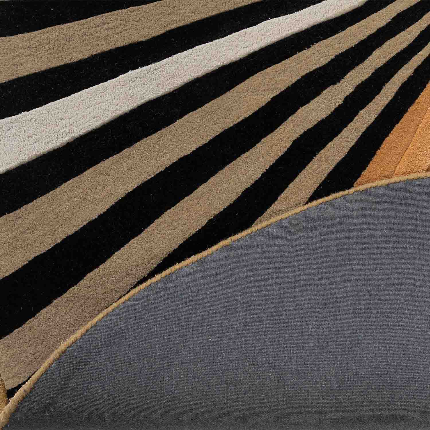 Chakli Hand Tufted Woollen And Viscose Rug