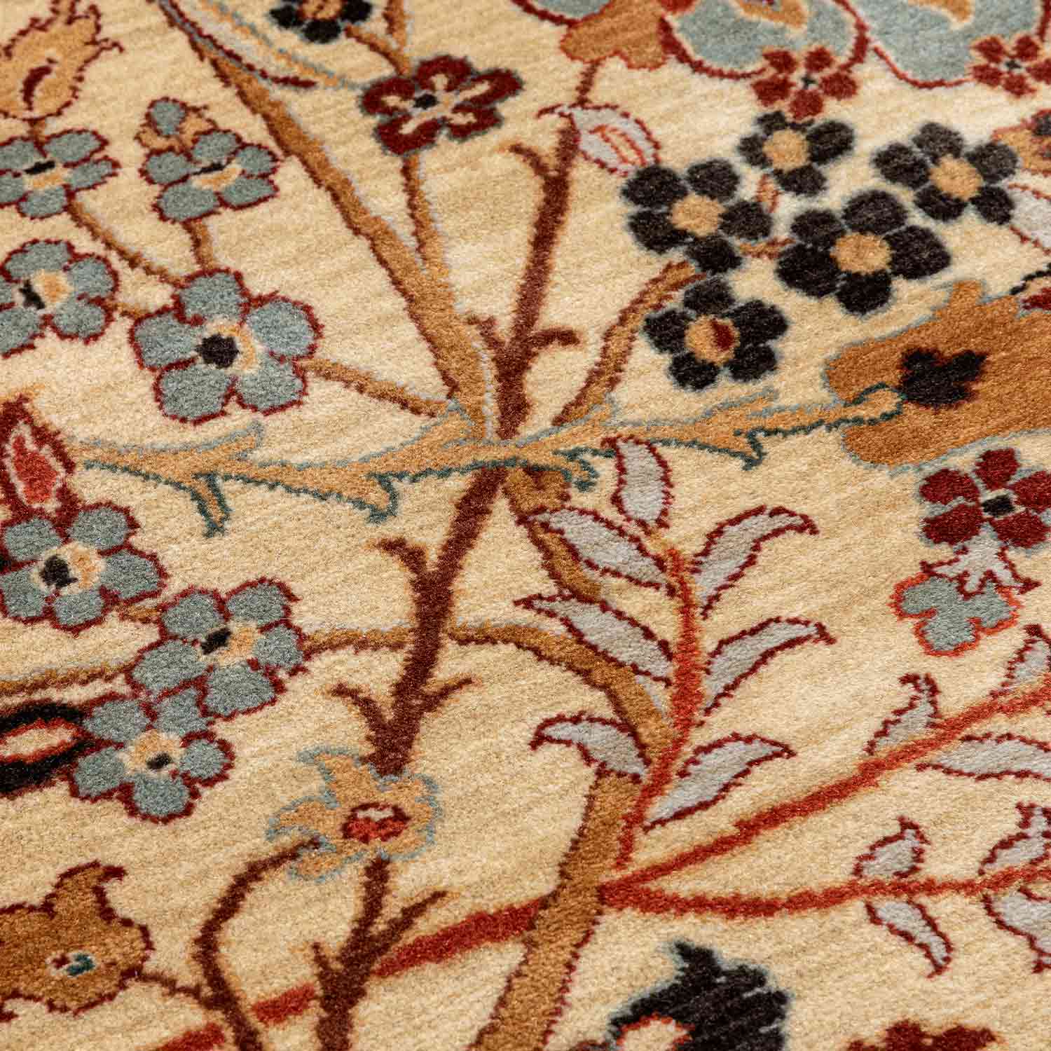 Sicklee Leaf Hand Knotted Woollen Rug